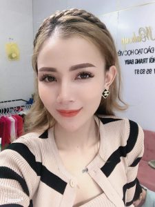 Cô nàng hotgirl thành công rực rỡ với chuỗi các trang quần áo trẻ em online